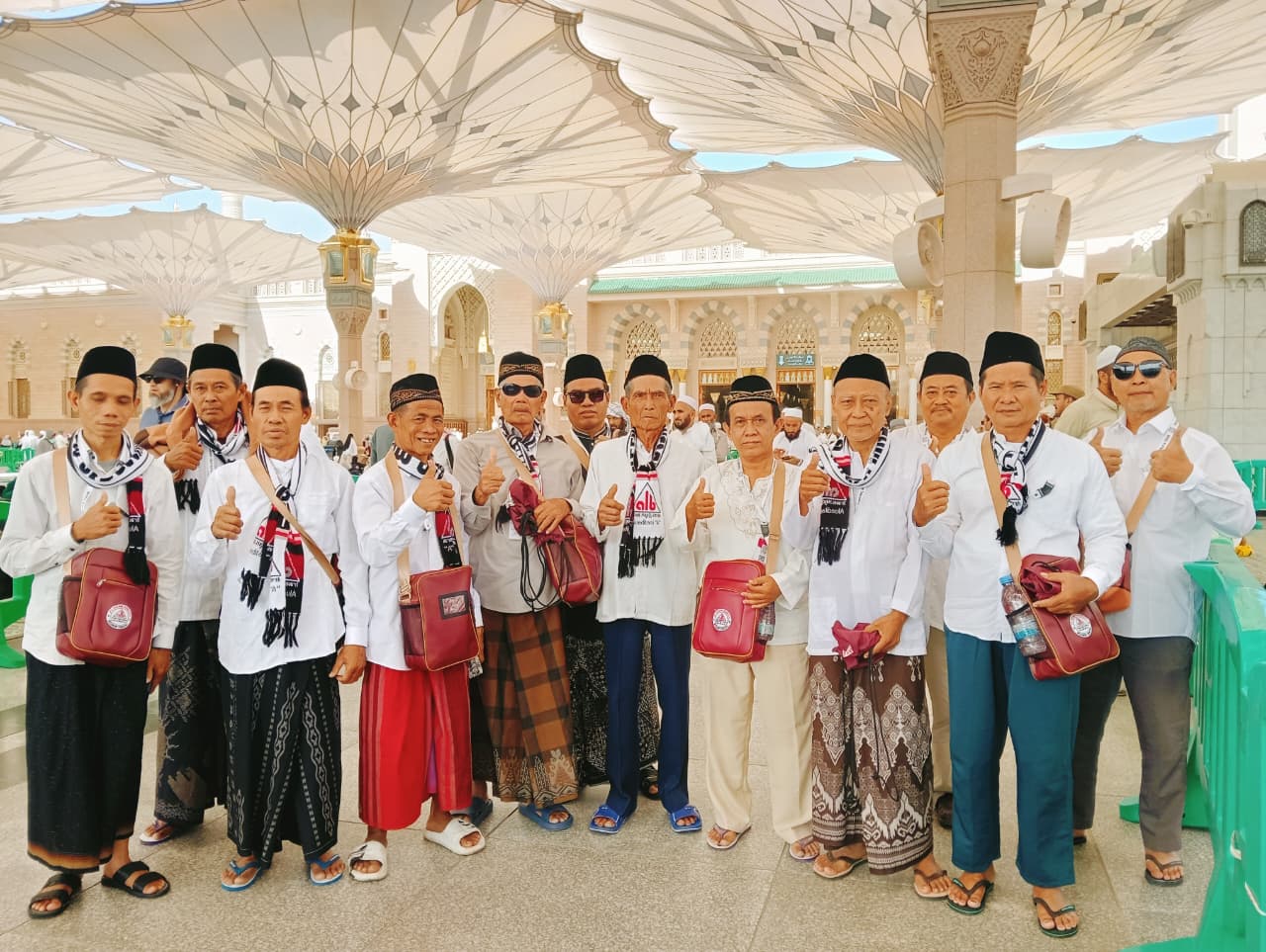 Dokumentasi jamaah Haji Khusus Azzam Albaesuni 5